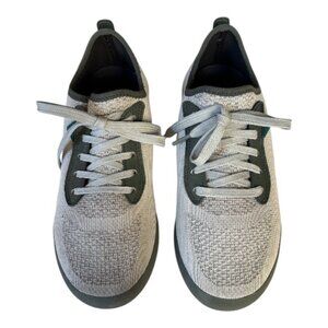 VESSI WEEKENDER 100% WATERPROOF SNEAKER SHOES ALL-DAY COMFORT SZ 7 LIKE NEW